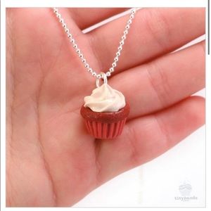 *SCENTED* Tiny Hands Red Velvet Charm